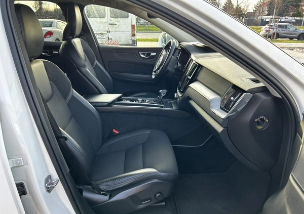 Volvo XC 60 cena 143900 przebieg: 98700, rok produkcji 2019 z Warszawa małe 191